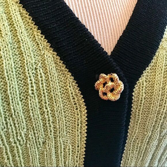 St. John Collection By Marie Gray Cardigan Sz 8 - Picture 2 of 4